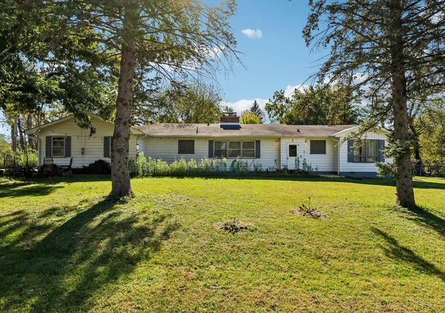 Photo 1 of Single family home for sale at 12302 Sunset Dr, Sycamore, IL 60178 | MLS# 12780992 | Listing updated on 2026-10-08