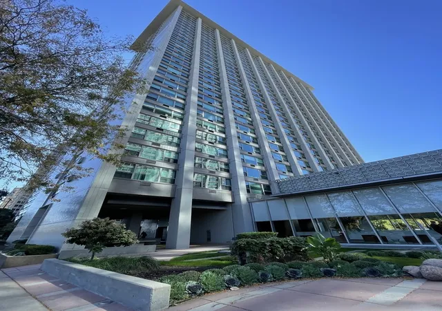 Photo 1 of Condo for sale at 3600 N Lake Shore Dr #2610, Chicago, IL 60613 | MLS# 12780997 | Listing updated on 2026-10-08