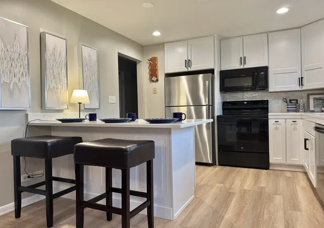 Photo 3 of Single family home for sale at 1205 E Ironwood Dr, Mount Prospect, IL 60056 | MLS# 12780998 | Listing updated on 2026-10-08