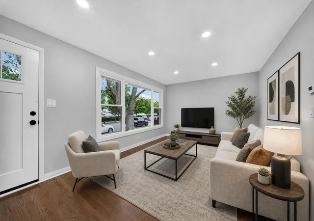 Photo 2 of Single family home for sale at 5135 S Saint Louis Ave, Chicago, IL 60632 | MLS# 12781014 | Listing updated on 2026-10-09