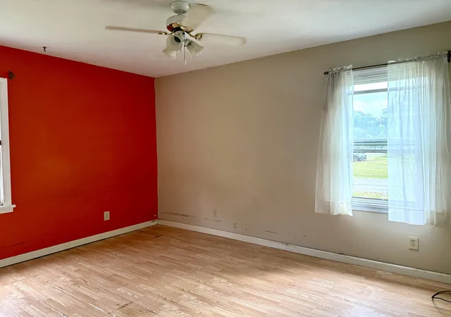 Photo 3 of Single family home for sale at 1100 W Concord St, Marion, IL 62959 | MLS# 12781023 | Listing updated on 2026-10-21