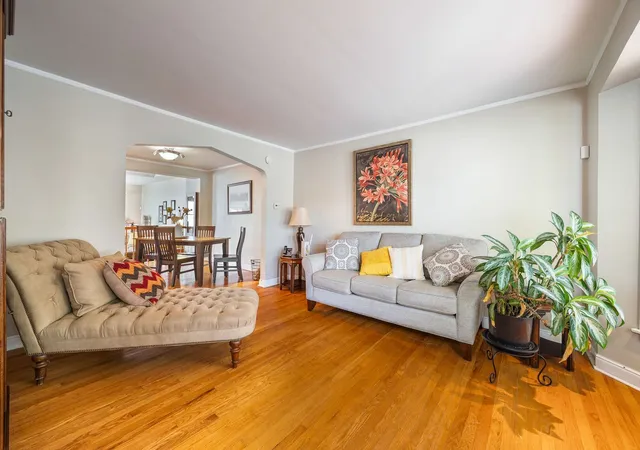 Photo 1 of Single family home for sale at 8011 S Washtenaw Ave, Chicago, IL 60652 | MLS# 12781031 | Listing updated on 2026-10-10
