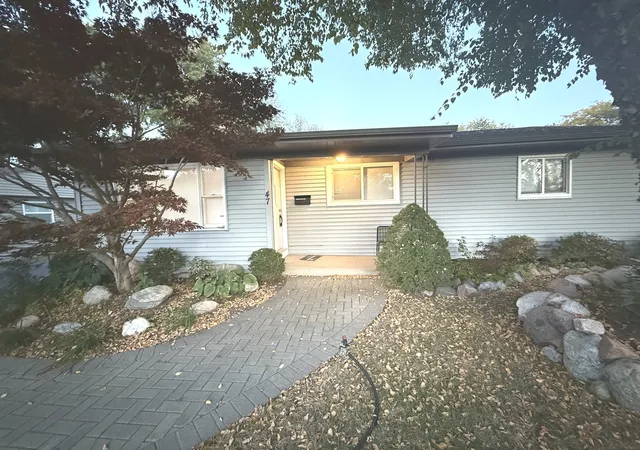 Photo 1 of Single family home for sale at 47 Birch St, Carpentersville, IL 60110 | MLS# 12781032 | Listing updated on 2026-10-09