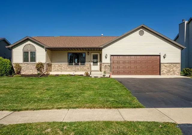 Photo 2 of Single family home for sale at 2617 Mary St, Belvidere, IL 61008 | MLS# 12781042 | Listing updated on 2026-10-21