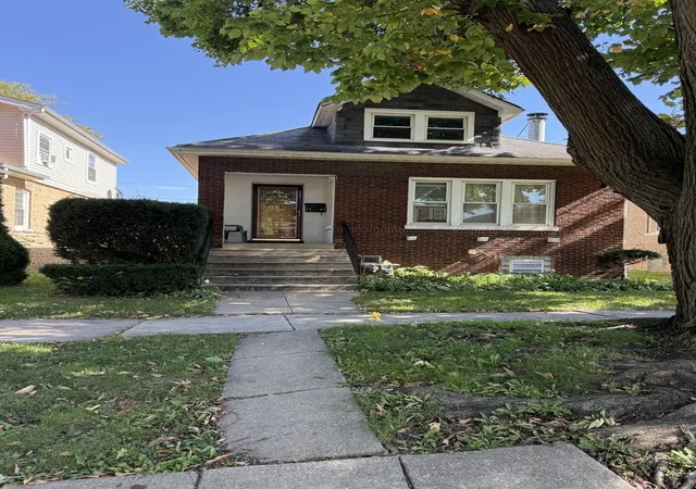 Photo 1 of Single family home for sale at 1437 Kenilworth Ave, Berwyn, IL 60402 | MLS# 12781097 | Listing updated on 2026-10-21