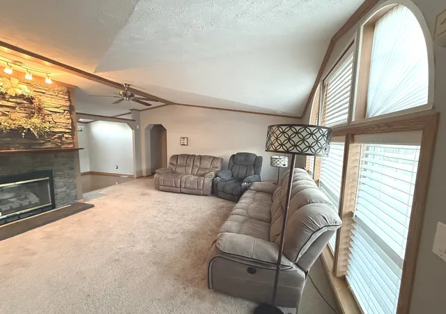 Photo 3 of Manufactured home for sale at 416 Hyacinth Ln, Matteson, IL 60443 | MLS# 12781098 | Listing updated on 2026-10-09