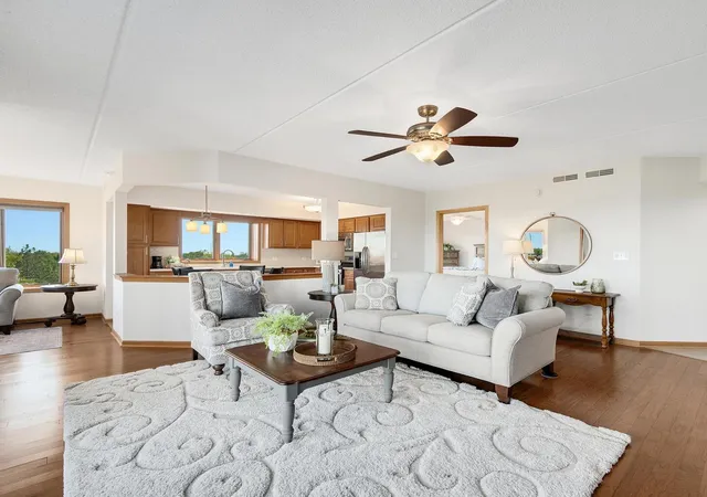 Photo 3 of Condo for sale at 1 N Beacon Pl #404, La Grange, IL 60525 | MLS# 12781101 | Listing updated on 2026-10-16
