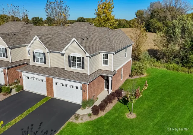 Photo 3 of Townhouse for sale at 1303 Draper Rd, Mc Henry, IL 60050 | MLS# 12781104 | Listing updated on 2026-10-08