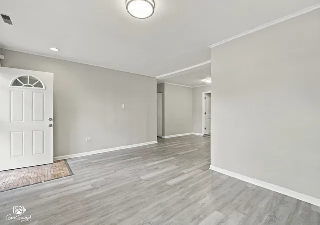 Photo 4 of Single family home for sale at 16236 Spaulding Ave, Markham, IL 60428 | MLS# 12781105 | Listing updated on 2026-10-21