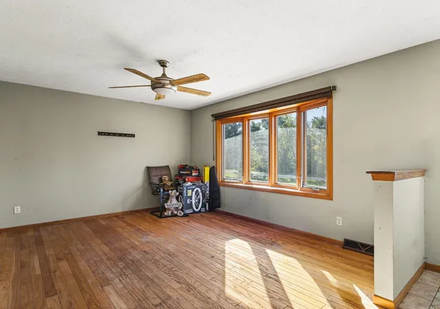Photo 3 of Single family home for sale at 6581 Happy Acres Rd, Rockford, IL 61101 | MLS# 12781106 | Listing updated on 2026-10-08