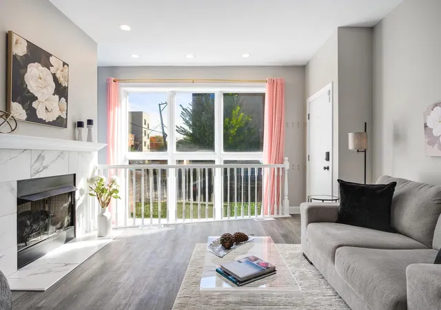 Photo 3 of Condo for sale at 116 S Bell Ave #1, Chicago, IL 60612 | MLS# 12781110 | Listing updated on 2026-10-10