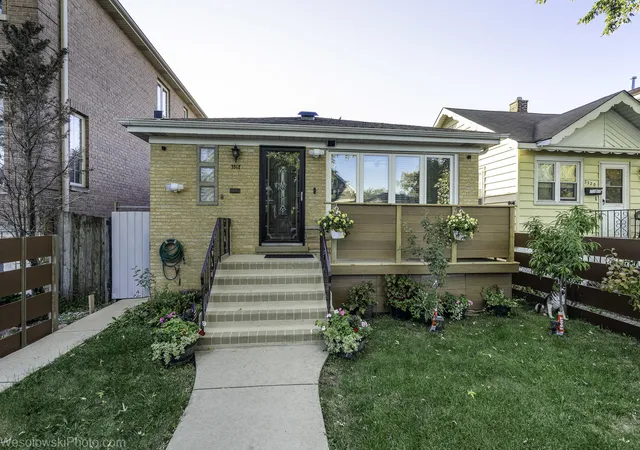 Photo 1 of Single family home for sale at 3318 N Oriole Ave, Chicago, IL 60634 | MLS# 12781111 | Listing updated on 2026-10-08