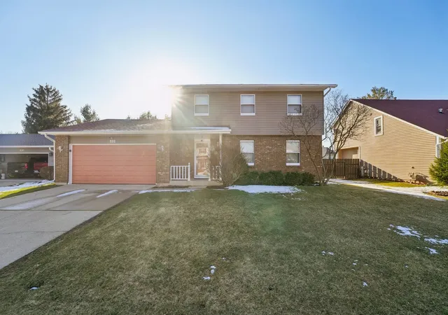 Photo 1 of Single family home for sale at 532 Shenandoah Trl, Elgin, IL 60123 | MLS# 12781116 | Listing updated on 2026-10-08