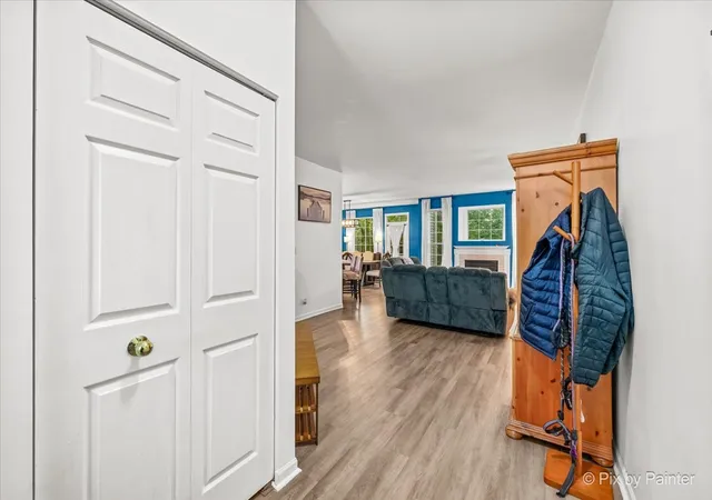 Listing Photo 5 - Condo for sale in building located at 2304 Sandy Creek Dr, Algonquin, IL 60102 - Unit #0
