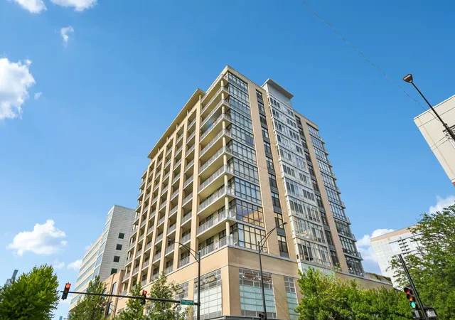Photo 3 of Condo for sale at 212 E Cullerton St #409, Chicago, IL 60616 | MLS# 12781152 | Listing updated on 2026-10-09