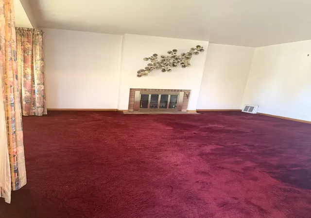 Photo 4 of Single family home for sale at 1101 W 93rd Street, Chicago, IL 60620 | MLS# 12781175 | Listing updated on 2026-10-09