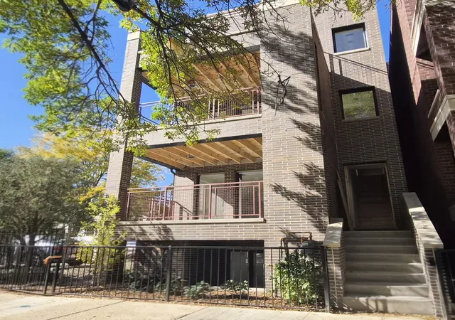 Photo 1 of Condo for sale at 4928 N Damen Ave #3, Chicago, IL 60625 | MLS# 12781184 | Listing updated on 2026-10-09