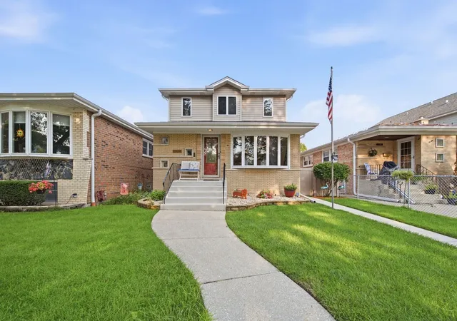 Photo 2 of Single family home for sale at 11001 S Albany Ave, Chicago, IL 60655 | MLS# 12781200 | Listing updated on 2026-10-09