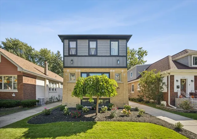 Photo 1 of Single family home for sale at 7048 26th Parkway, Berwyn, IL 60402 | MLS# 12781216 | Listing updated on 2026-10-09