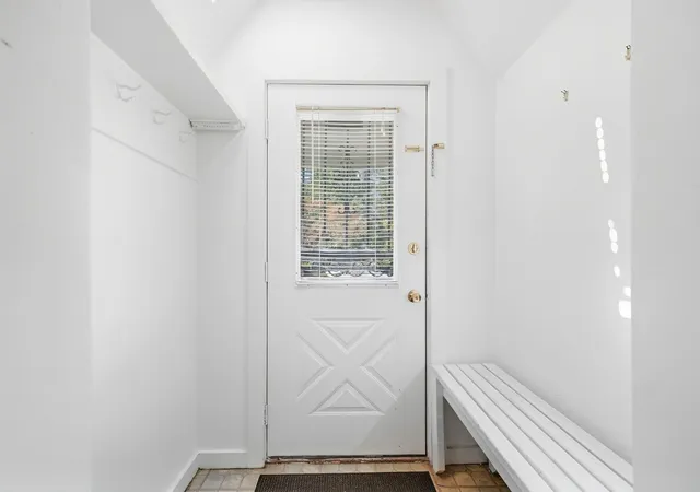 Photo 3 of Single family home for sale at 3905 Custer Ave, Lyons, IL 60534 | MLS# 12781219 | Listing updated on 2026-10-09