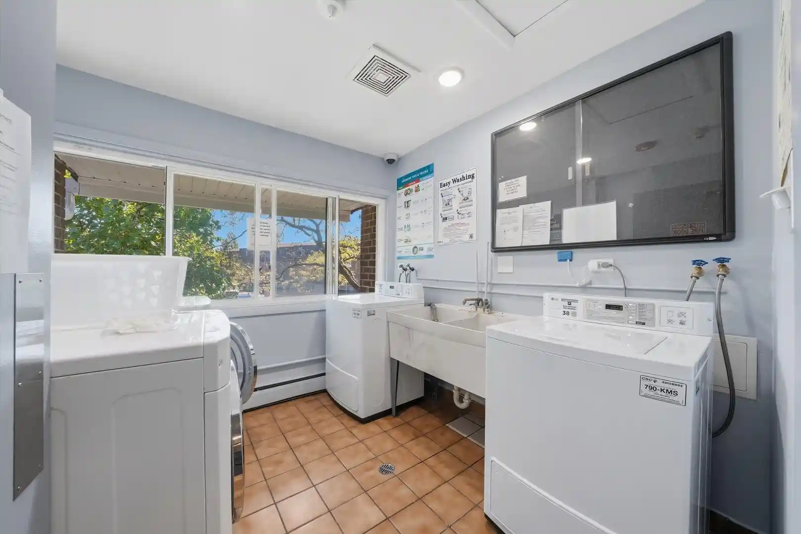 Listing Photo 16 - Condo for sale in 10361 Dearlove Rd located at 10361 Dearlove Rd, Glenview, IL 60025 - Unit #2C