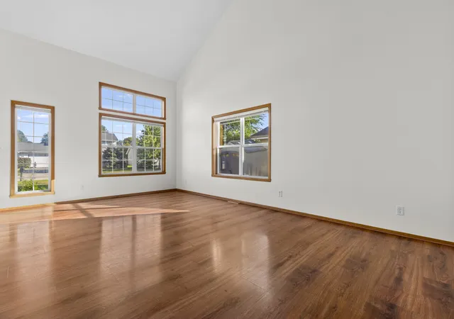 Photo 1 of Single family home for sale at 547 Logans Run, Machesney Park, IL 61115 | MLS# 12781240 | Listing updated on 2026-10-09