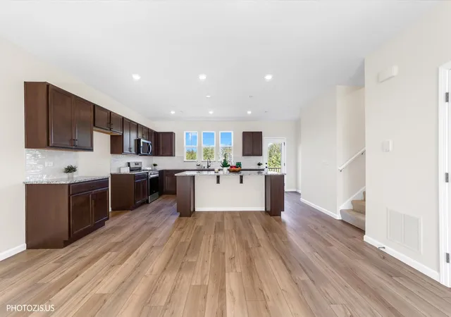 Photo 3 of Townhouse for sale at 212 Mountain Interval Rd #06325, Schaumburg, IL 60193 | MLS# 12781253 | Listing updated on 2026-10-09