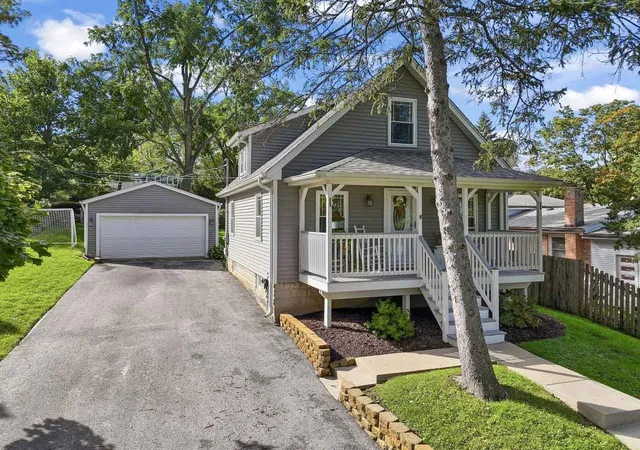 Photo 2 of Single family home for sale at 1206 Avery Ave, Wheaton, IL 60187 | MLS# 12781267 | Listing updated on 2026-10-22