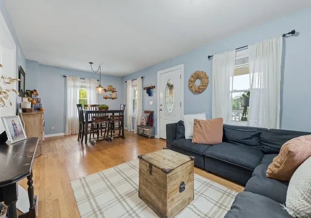 Photo 3 of Single family home for sale at 1206 Avery Ave, Wheaton, IL 60187 | MLS# 12781267 | Listing updated on 2026-10-22