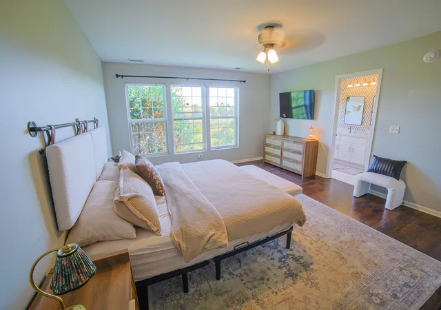 Photo 4 of Condo for sale at 16847 Ivy Ln #16847, Lockport, IL 60441 | MLS# 12781276 | Listing updated on 2026-10-09