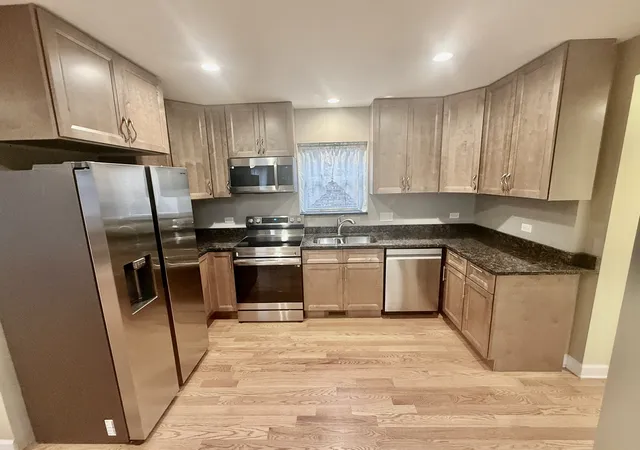 Photo 3 of Single family home for sale at 3337 N Orange Ave, Chicago, IL 60634 | MLS# 12781280 | Listing updated on 2026-10-09