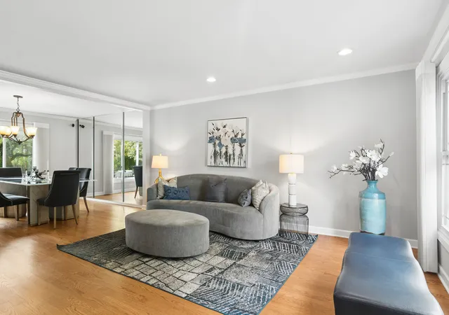 Photo 3 of Single family home for sale at 852 Horatio Blvd, Buffalo Grove, IL 60089 | MLS# 12781283 | Listing updated on 2026-10-21
