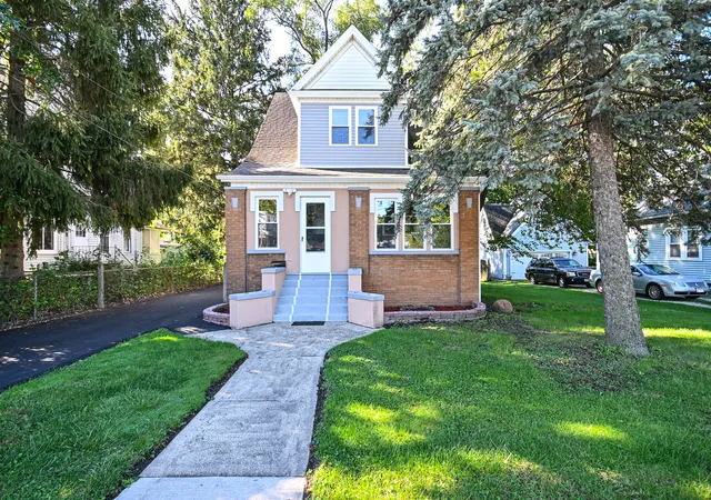 Photo 1 of Single family home for sale at 417 E 16th Street, Lockport, IL 60441 | MLS# 12781284 | Listing updated on 2026-10-09
