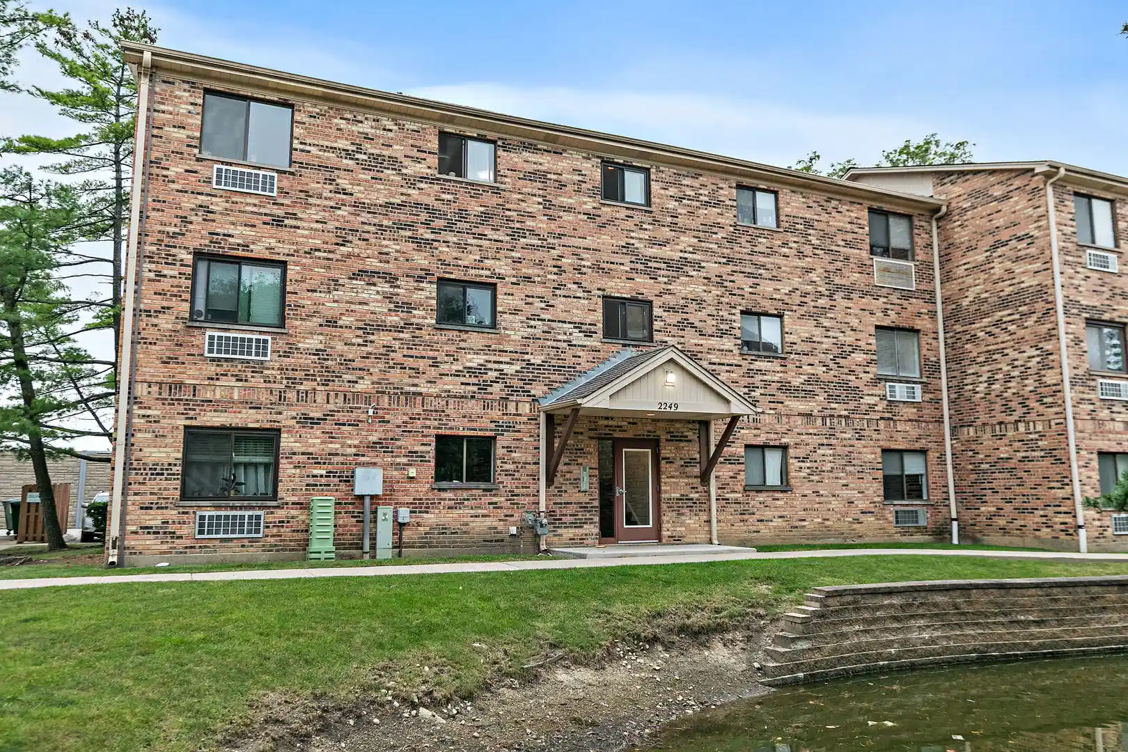 Listing Photo 17 - Condo for sale in 2249 Nichols Rd located at 2249 Nichols Rd, Arlington Heights, IL 60004 - Unit #28D