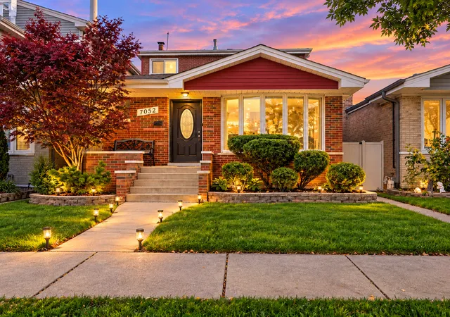 Photo 1 of Single family home for sale at 7052 W 64th Place, Chicago, IL 60638 | MLS# 12781312 | Listing updated on 2026-10-19