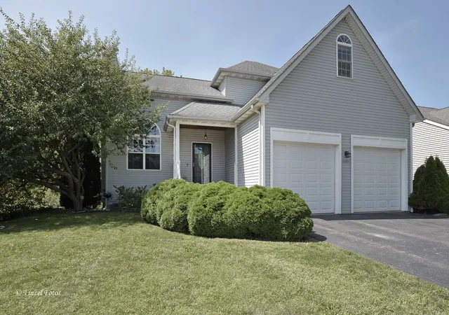Single family home for sale at 1290 Savanna Ln, Woodstock, IL 60098 | MLS# 12781336