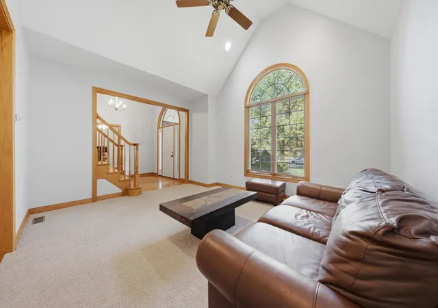 Photo 4 of Single family home for sale at 11715 Juanita Dr, Orland Park, IL 60467 | MLS# 12781340 | Listing updated on 2026-10-29