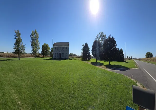 Photo 3 of Single family home for sale at 1980 N 35th Road, Ottawa, IL 61350 | MLS# 12781348 | Listing updated on 2026-10-09