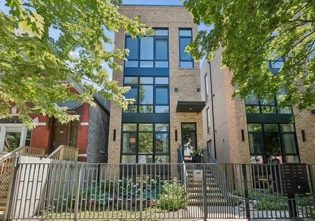 Condo for sale at 2719 W Haddon Ave #1, Chicago, IL 60622 | MLS# 12781368
