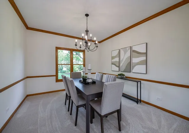 Photo 4 of Single family home for sale at 417 Saratoga Dr, Aurora, IL 60502 | MLS# 12781382 | Listing updated on 2026-10-09
