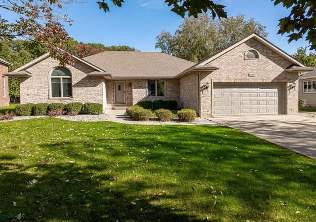 Photo 3 of Single family home for sale at 26208 W Lauren Dr, Channahon, IL 60410 | MLS# 12781385 | Listing updated on 2026-10-09