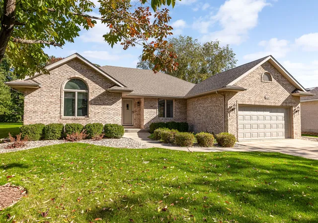 Photo 3 of Single family home for sale at 26208 W Lauren Dr, Channahon, IL 60410 | MLS# 12781385 | Listing updated on 2026-10-10