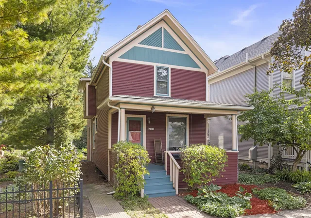 Photo 1 of Single family home for sale at 144 N Ellsworth St, Naperville, IL 60540 | MLS# 12781408 | Listing updated on 2026-10-21