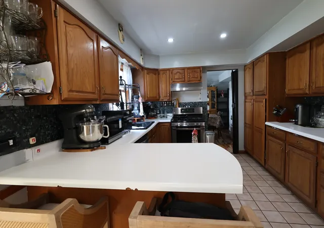 Photo 3 of Single family home for sale at 2166 Jordan Ln, Elgin, IL 60123 | MLS# 12781420 | Listing updated on 2026-10-09