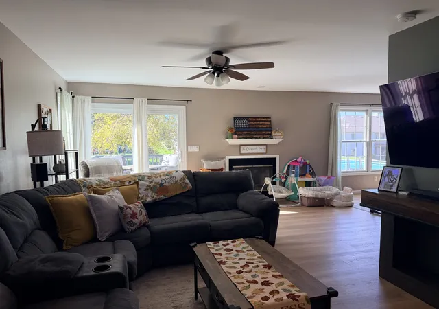 Photo 3 of Multi family home for sale at 213 Oakwood Ave #B, Oglesby, IL 61348 | MLS# 12781433 | Listing updated on 2026-10-09