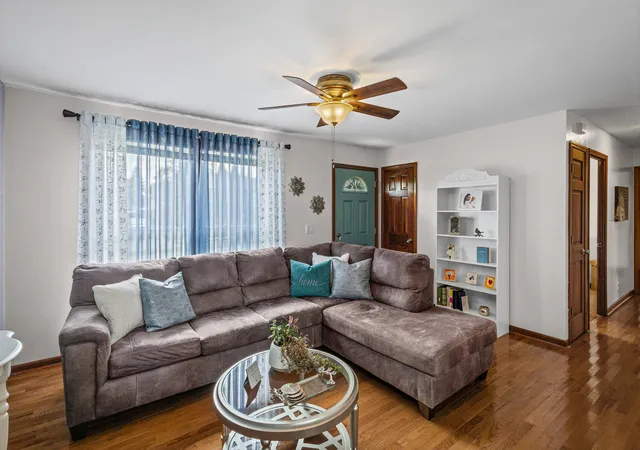 Photo 4 of Single family home for sale at 314 Karen Ave, Romeoville, IL 60446 | MLS# 12781454 | Listing updated on 2026-10-22