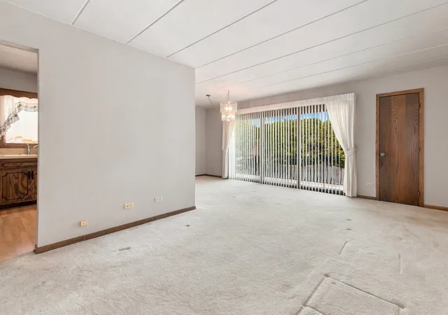 Photo 3 of Condo for sale at 15651 Garden View Ct #2D, Orland Park, IL 60462 | MLS# 12781476 | Listing updated on 2026-10-09
