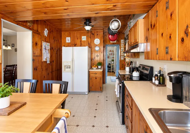 Photo 4 of Single family home for sale at 3017 Country Clb Rd, Woodstock, IL 60098 | MLS# 12781485 | Listing updated on 2026-10-28