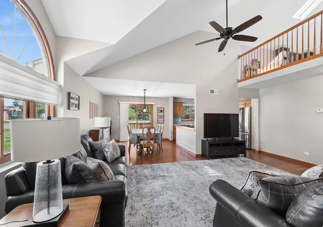 Photo 2 of Townhouse for sale at 532 Lisson, New Lenox, IL 60451 | MLS# 12781507 | Listing updated on 2026-10-09