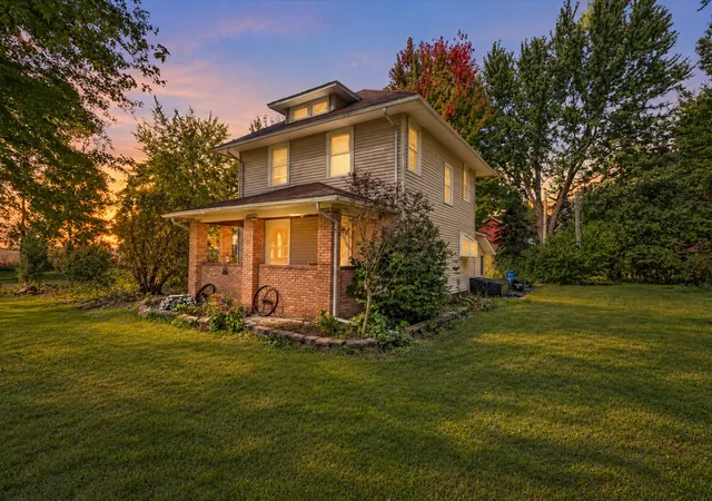 Single family home for sale at 3210 Cordova Rd, Erie, IL 61250 | MLS# 12781514